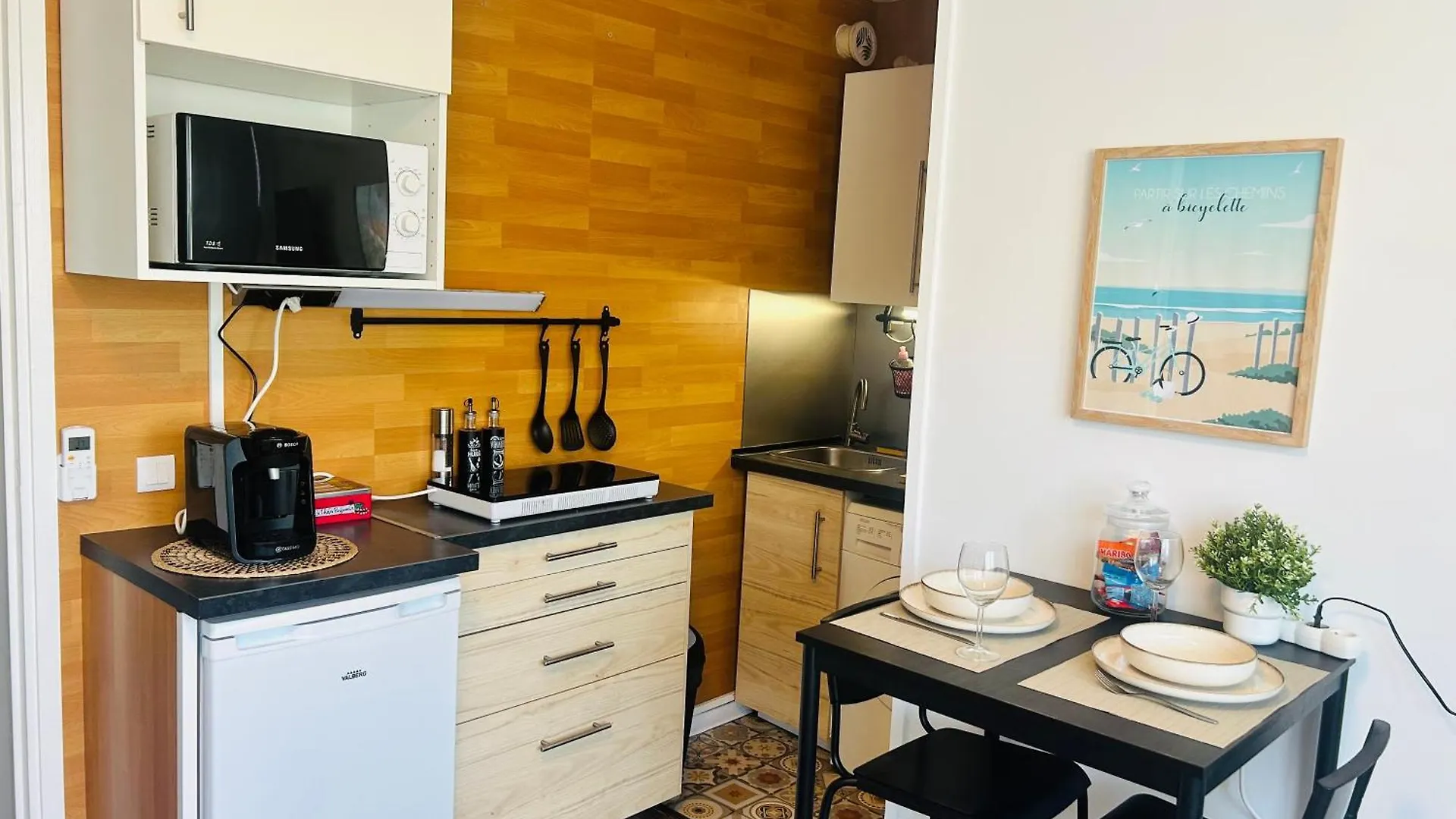 Studio Hyeres Port Et Iles D'Or. Appartement